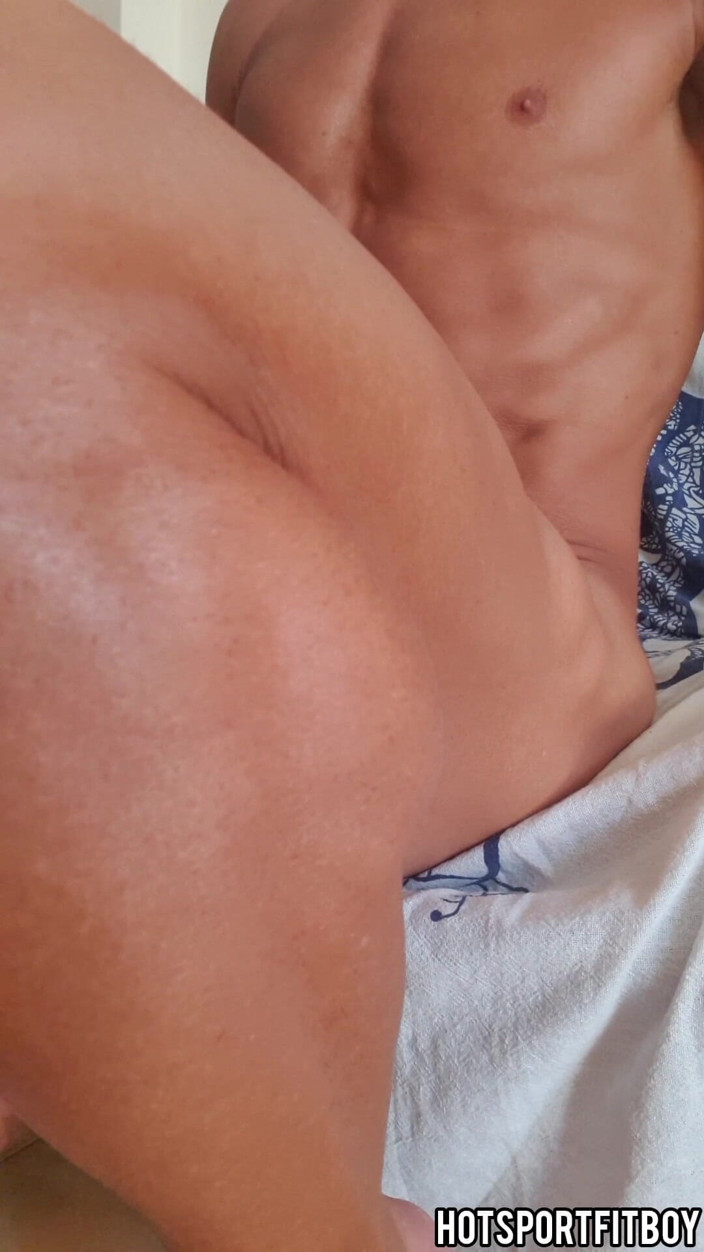 Hotsportfitboy: Compilação de garotos exibicionistas de pau grande e erótico - golpes...