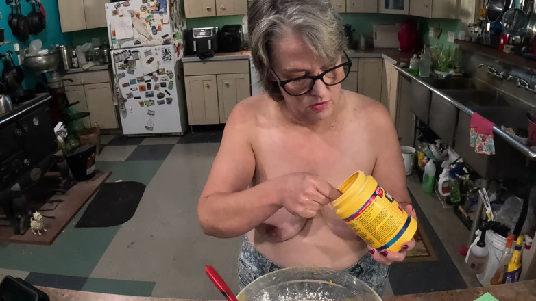 Homesteadmama: Cheryl nấu bánh bí ngô