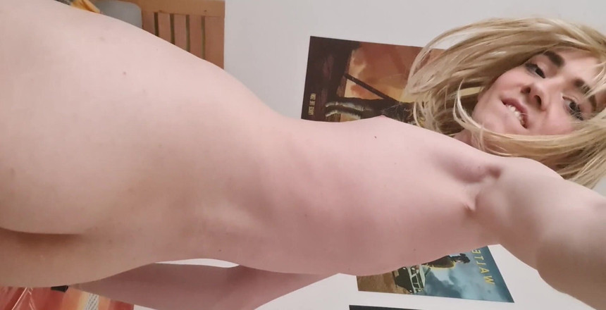 Prettyboi2000x: Chica Trans Se Burla De Ti Con Gran Culo - Prettyboi2000x