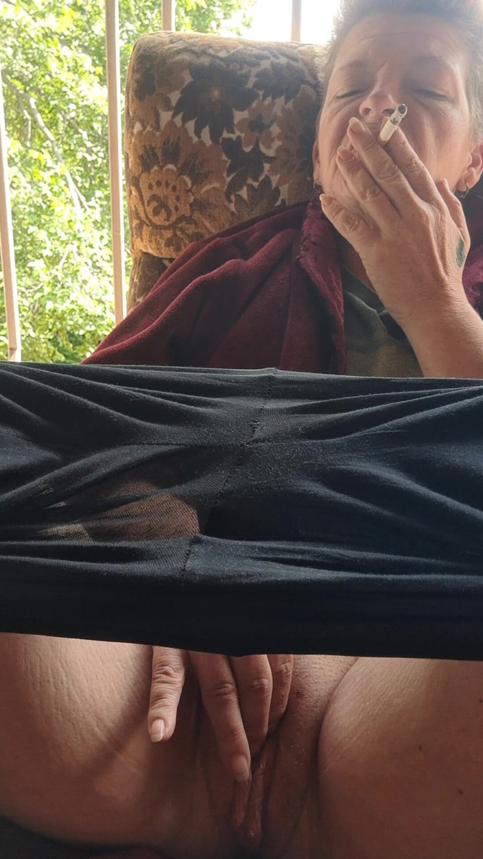 ZenitheBloodRose: Teres Bermain Dan Asap