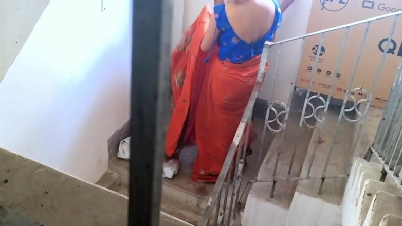 Fantacycutting: Indian House Wife Fucked by a Led TV Delivery Boy