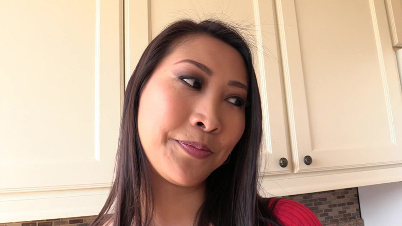 Petite creampie Asian Cumdump sluts: 18-letnia Azjatka z dużymi się dostaje!