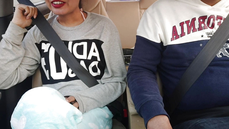 Hornycouple149: Trok haar kleren uit en werd hard geneukt in een...