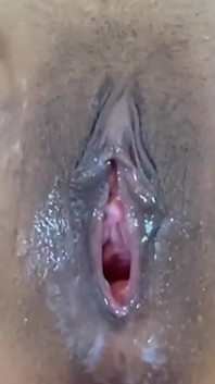Heiße pinay-MILF gefesselt, ins gesicht gefickt und einen creampie gegeben!