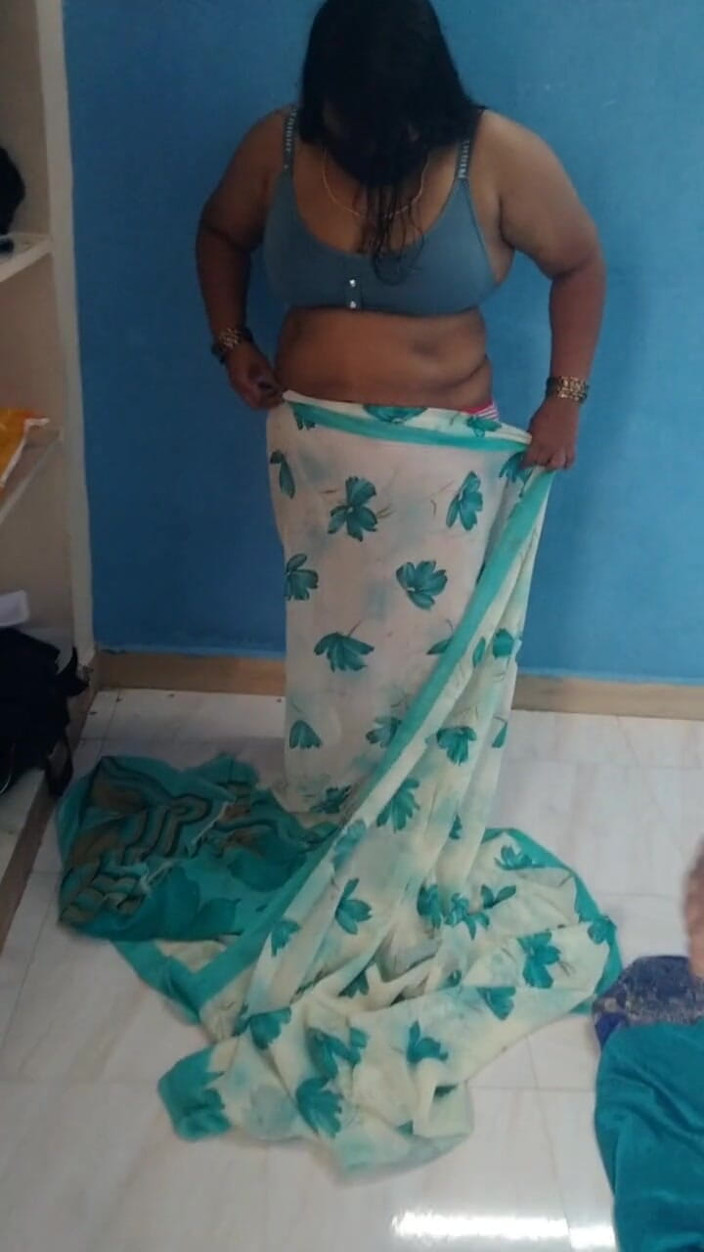 Benita sweety: मुस्लिम आंटी युवा लड़के के साथ हॉट सेक्स