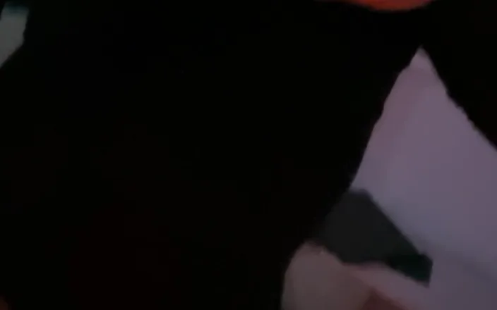 Lauralalouve: Bonne Masturbation Chambre Rouge