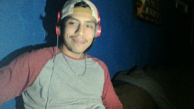 AlexAlejandro13: ウェブカメラでオナニーの様子を録画する