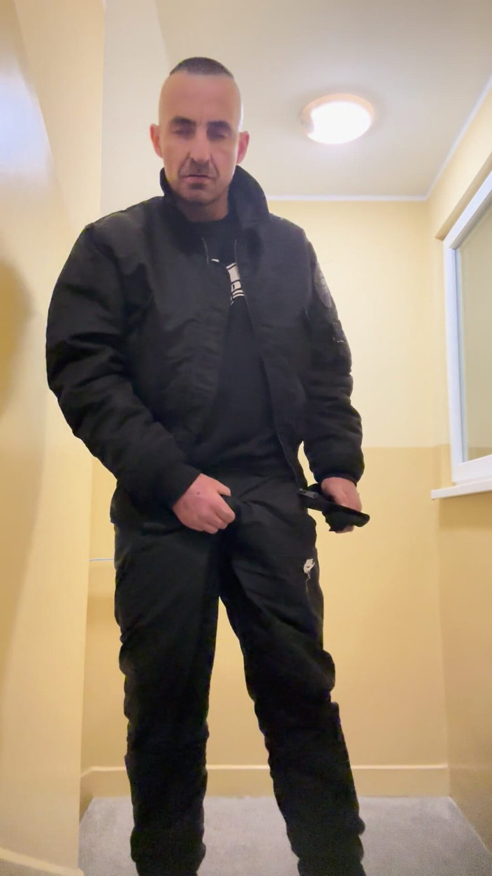 Ditrypig fetish: Dres lägenhetshus
