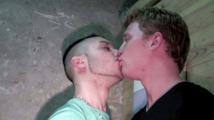 FRENCH PORNSTARS FUCKERS: ALEX kouří Kamerno na dírách slávy