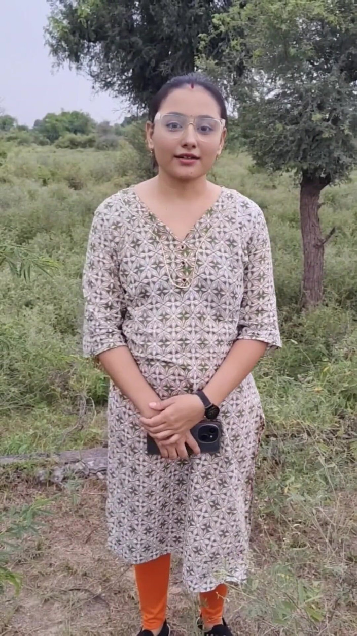 Khushboobhabi: Jeune fille indienne desi laissée par un garçon