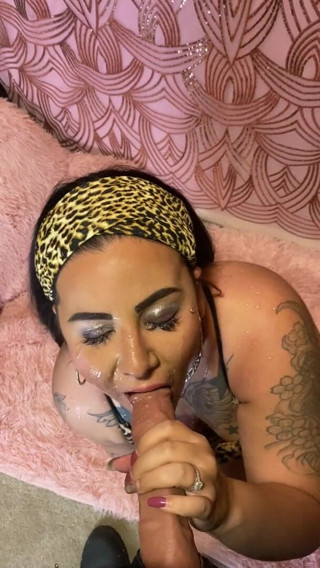 MzKiTTy91: Sexy pawg wife sucking cock huge cumshot