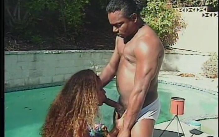 Old Good Porn: Ébano sexy Janet Jacme fue perforada y tiene su con...