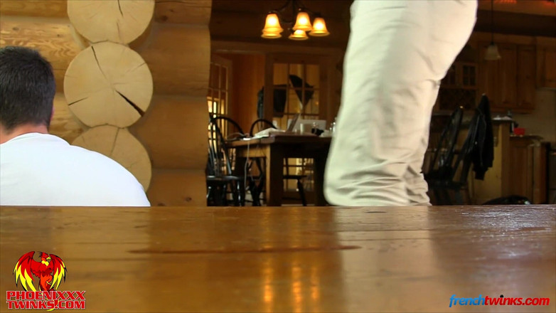 Phoenixxx: Hinter den kulissen einer Twink-orgie!