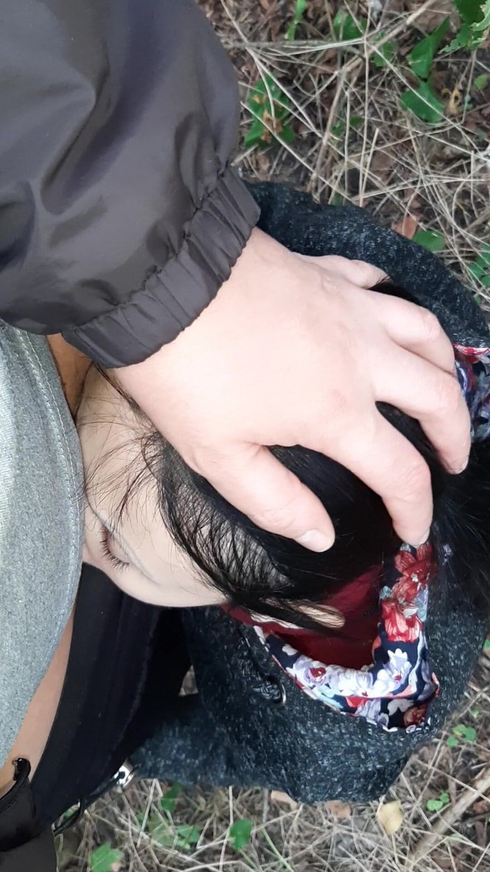 Lesbian-illusion: हम जंगल में चोदते हैं इसलिए कोई नहीं जानता कि हम लेस्बियन हैं
