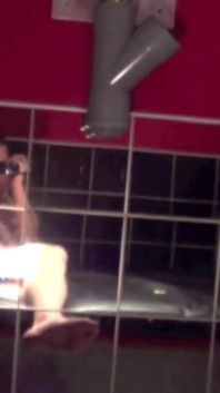 Flo disetubuhi oleh Ricjy di sauna pertama kali dengan gay