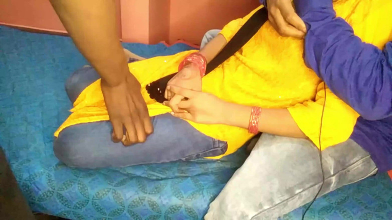 HousewifeGeeta: Chồng cuckold ne apni vợ ko Dost Se Chudaya, Ấn Độ lần đầu...