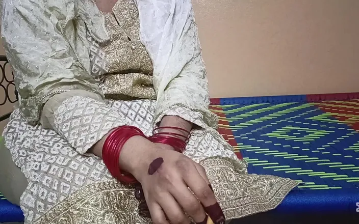 Faryal: Pakistani Big Ass Girlfriend Coming Home