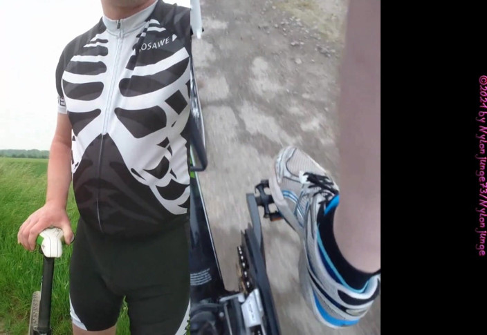 Carmen_Nylonjunge: Cycling without pants