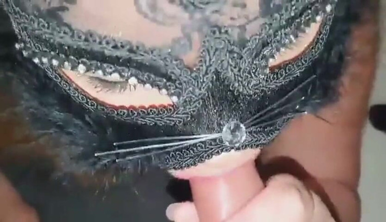 BBW-Cleopatra: My slave gives me what I crave