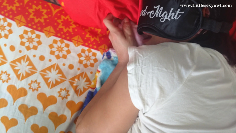 Littlesexyowl: Morning creampie! My stepdaughter only wakes up when she feels...
