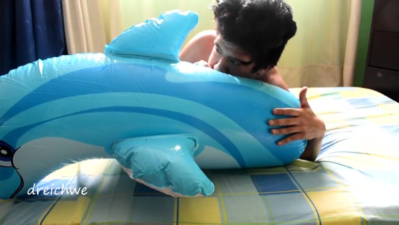 Dreichwe: Nafukování dolphina