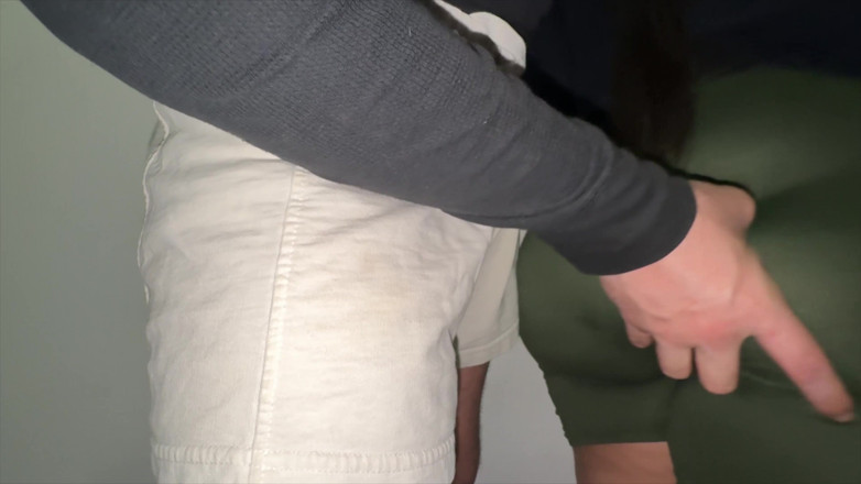 CoupleOfHotSins: คนแปลกหน้าถูกันและเธอคว้าควยของเขา
