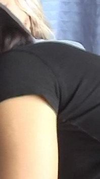 परिपक्व काले बाल वाली milf(चोदने लायक मम्मी) फेशियल से पहले जोरदार सवारी करती है