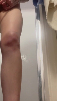 Giantess Gets Watched in Shower Playing with Pussy and Squishes Tiny Man When She Sees Him
