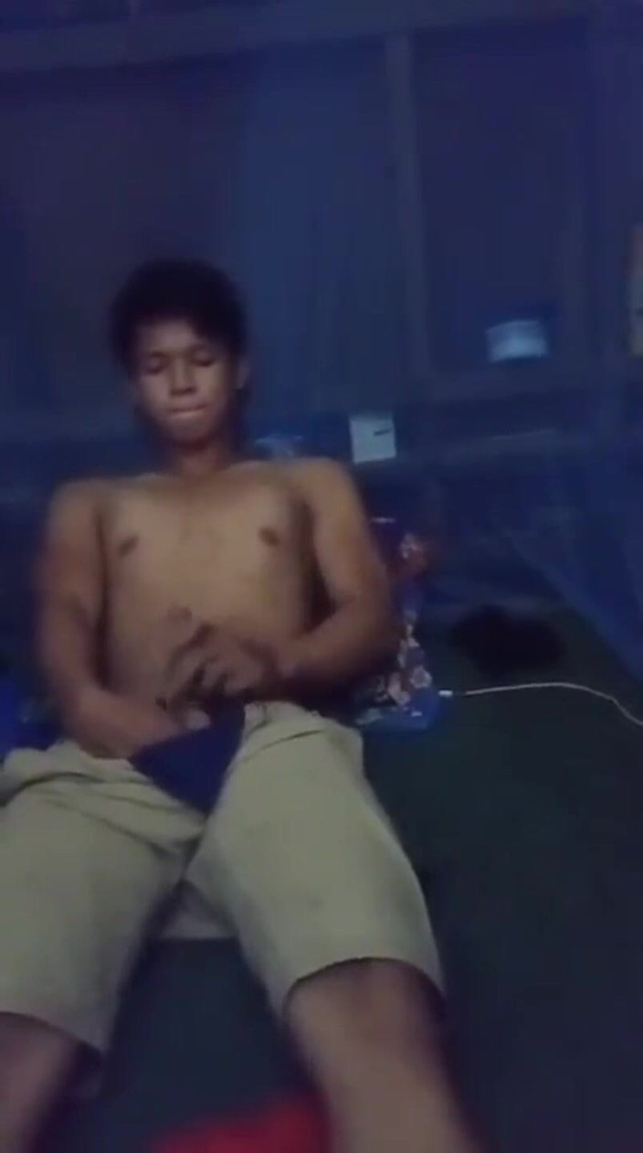 Fleshlab Gay: Virgin Sexy Pinoy Twink Boy Masturbation