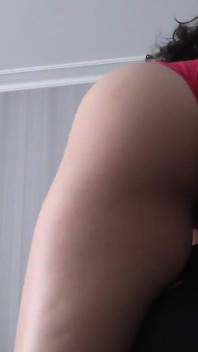 Locul tău este sub curul meu!
