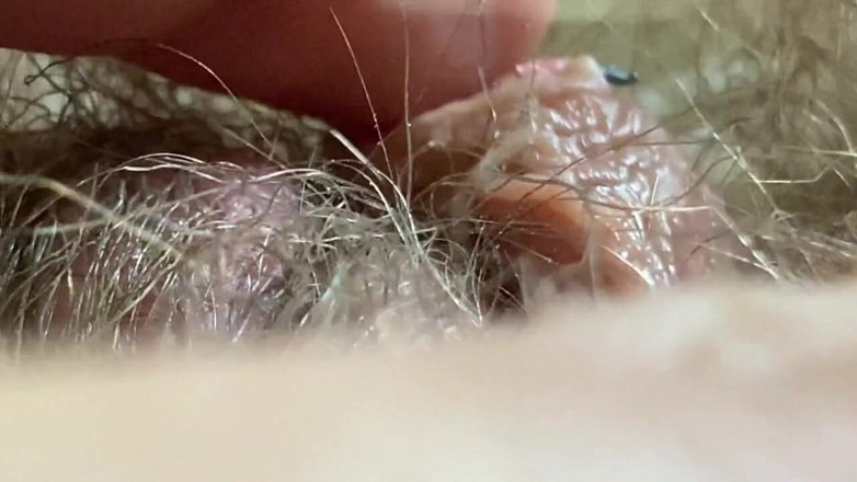 Cuteblonde666: Extrem närbild stor klitoris vagina rövhål mun jättinna fetisch video...