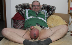 Qualzucht: ¡Inflo mi saco a un tamaño enorme y me corro!