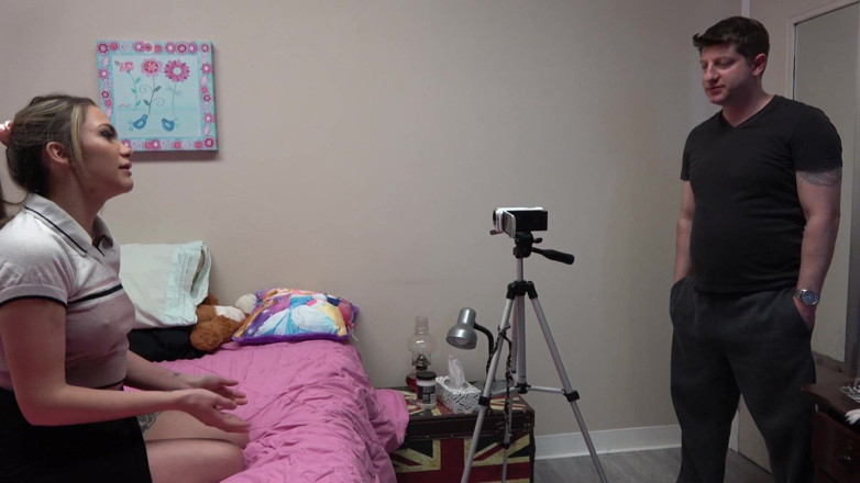 Jerky Girls: Rodinný výstřik na obličej s Carly Strohm