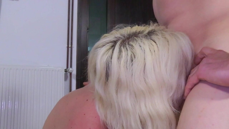 Lovekino: Magrinha sunny sun usada duro em quarto de hotel