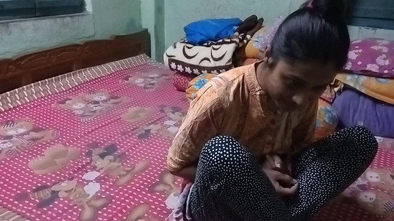 Bengali-coupel: Nevlastní sestra má dlouhý sex