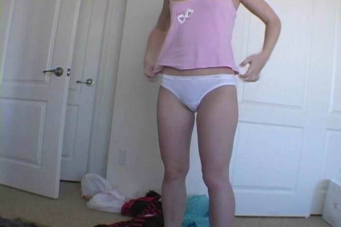 Solo Dream Babes: Solo-traumschätzchen: Jamie Lynn probiert höschen an