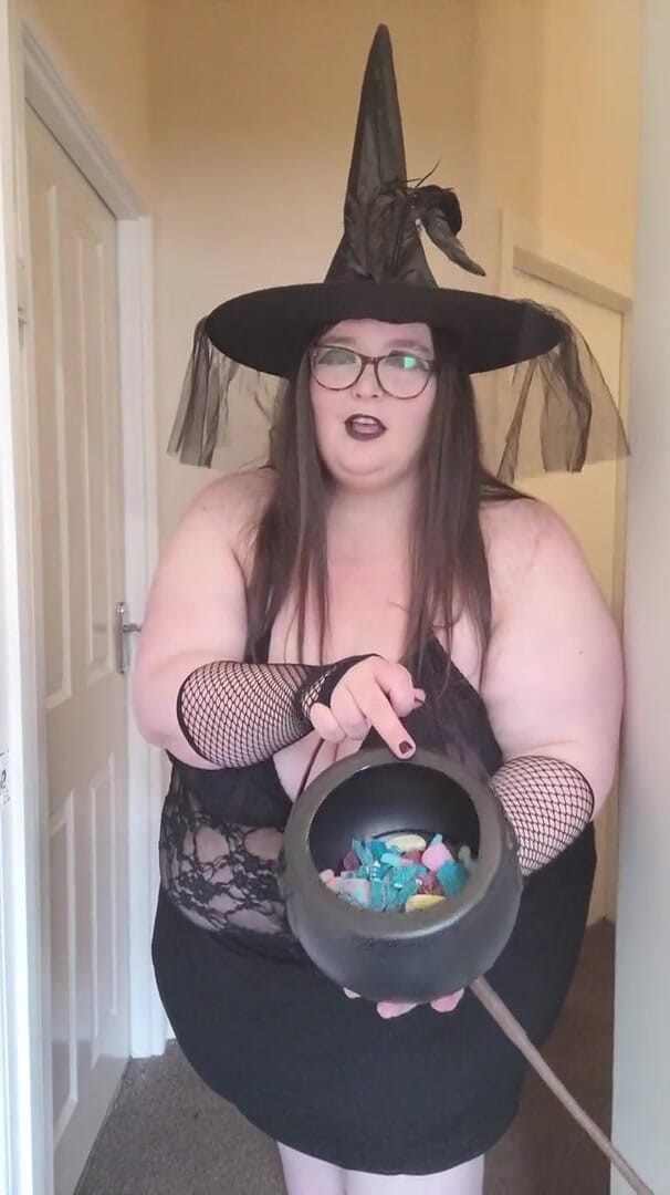 SSBBWLadyBrads: The fat ssbbw bully witch