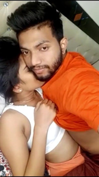 Indiana namorada namorado romântico beijando sexo vídeo claro hindi audio