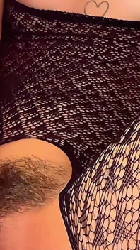 Esposa ajuda marido a obter promoção por vídeo de sexo filme para seu chefe do marido
