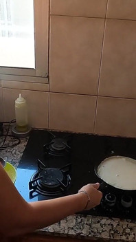 Cucinare con piscio e sborra Parte 1 - Pancake