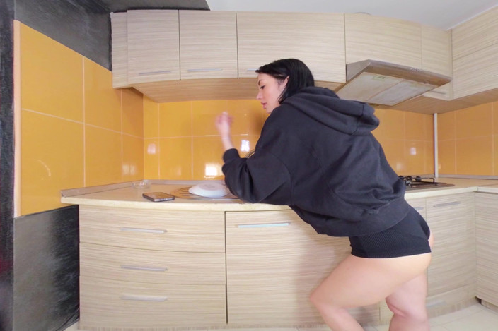 European Models Vr: Why Did My Boyfriend Cheat on Me