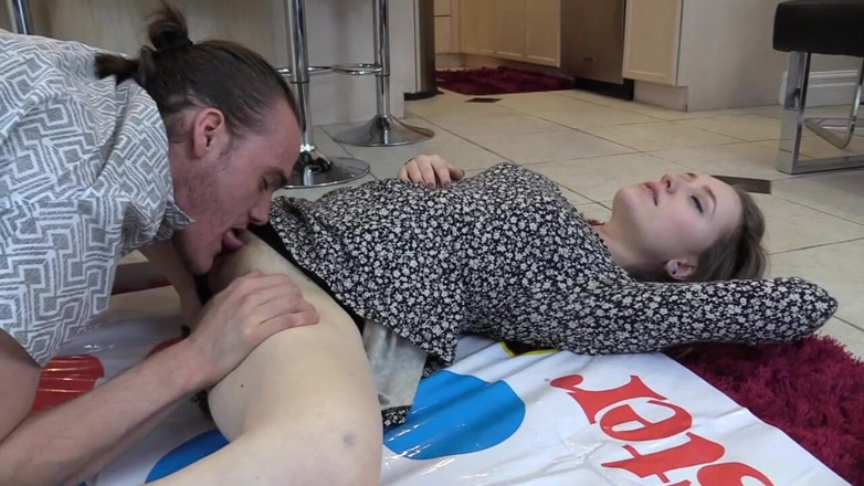 Lizzie Love: Twister surprise sex