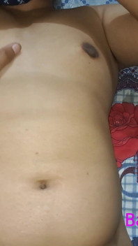Tangan dan kongkek teman wanita desi