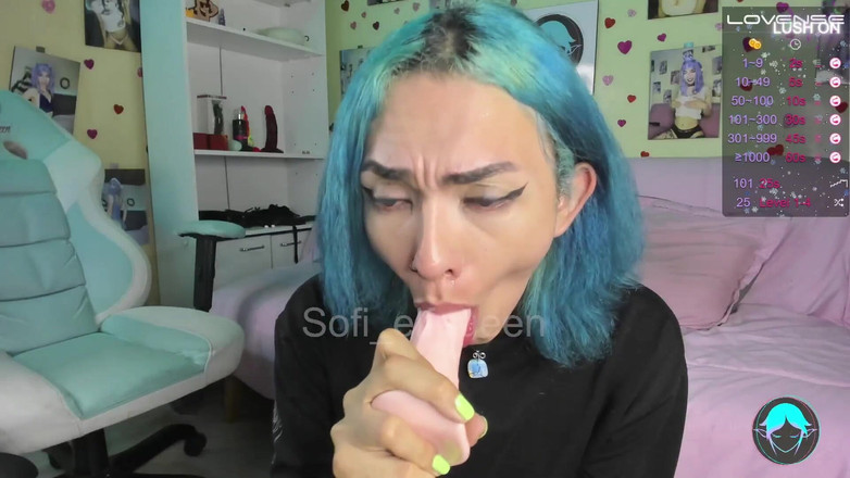 Sofi_elfqueen: POV Your Ladyboy Sucks Your Big Cock