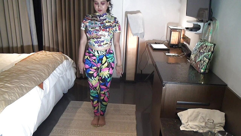 Anjalisingh_sexy: Una ragazza desi ha cazzo sessione mentre si esercitava yoga