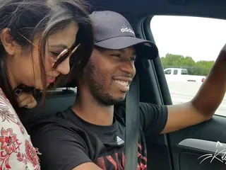 Tête de route avec des amis