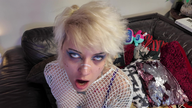Glitterqueen1999: Il sigaro salivoso che fuma fa pompino