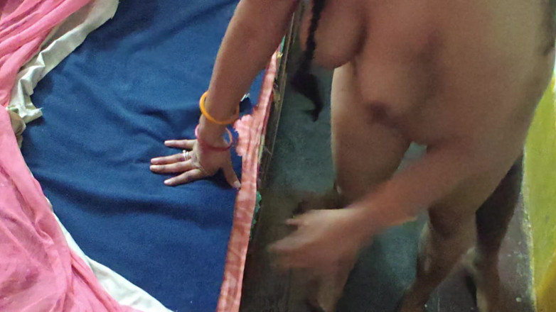 Busty Banuu: Sexy Prsatá nevlastní sestra v právu šuká se svým přítelem sex...