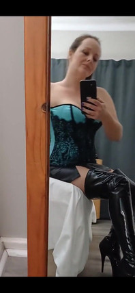 Outfit of the Day: Blue Corset and Thighhigh Boots