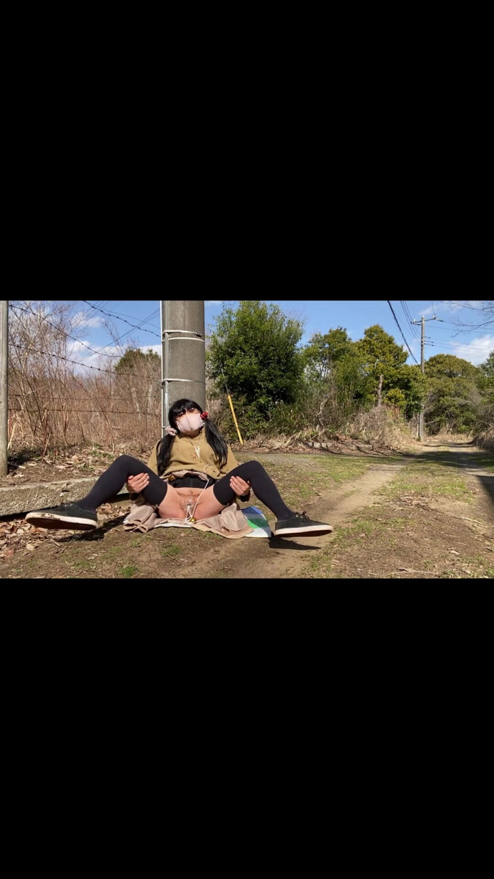 megu2002: Spacer Ekspozycji No134 Tuck